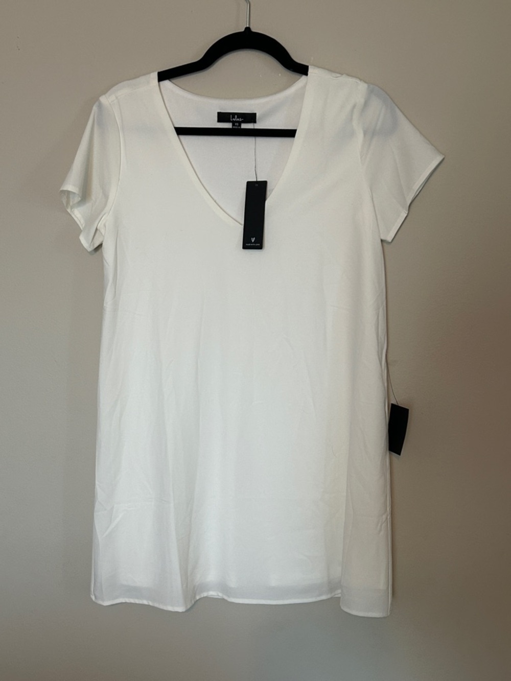 Lulu's White V-Neck Short Sleeve Mini Dress